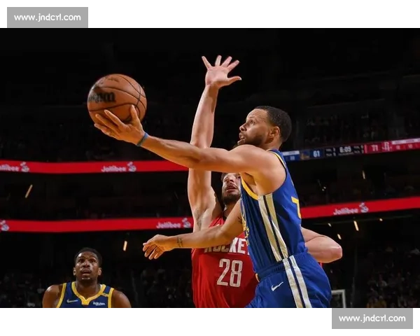 库里火力全开对决火箭强硬防线引爆西部焦点之战赛场风云再起球迷瞩目夜